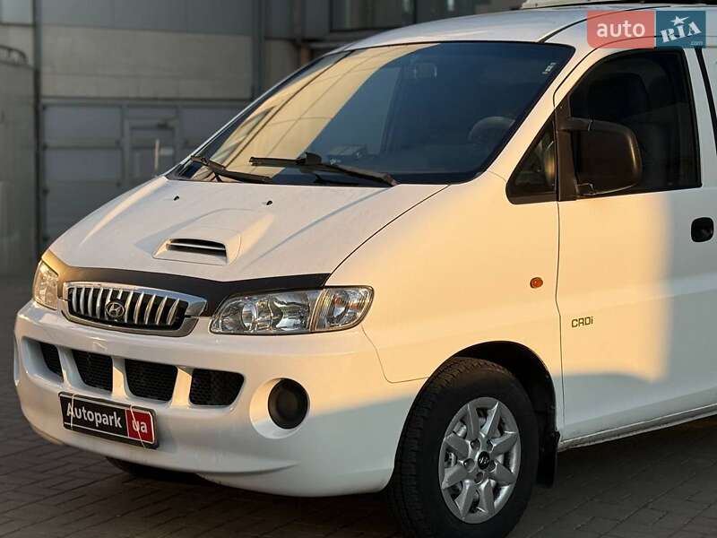 Грузовой фургон Hyundai H-1 2004 в Одессе