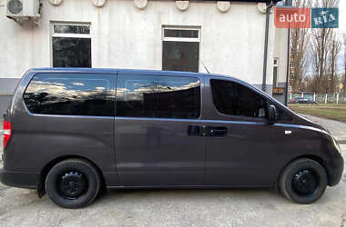 Минивэн Hyundai H-1 2008 в 