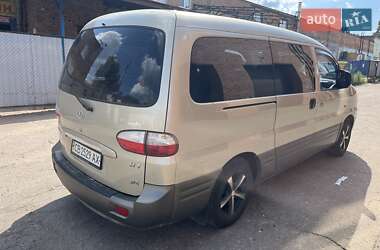 Минивэн Hyundai H-1 2005 в 