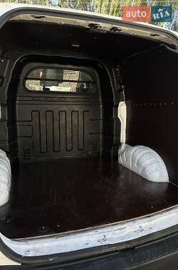 Грузопассажирский фургон Hyundai H-1 2011 в 