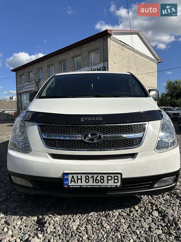 Грузопассажирский фургон Hyundai H-1 2011 в Смеле