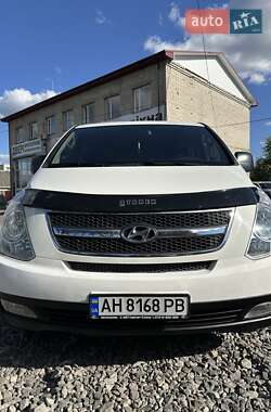 Грузопассажирский фургон Hyundai H-1 2011 в 