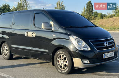 Минивэн Hyundai H-1 2013 в 