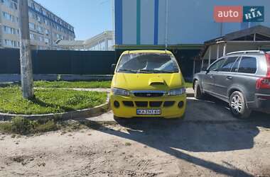 Минивэн Hyundai H-1 2002 в 