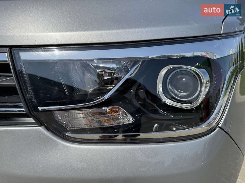 Минивэн Hyundai H-1 2020 в Киеве фото 9 Минивэн Hyundai H-1 2020 в Киеве