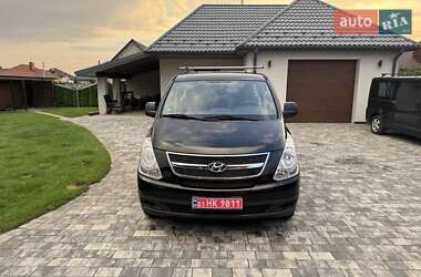 Минивэн Hyundai H-1 2011 в 