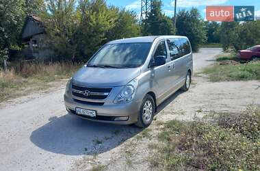Hyundai H-1 2011