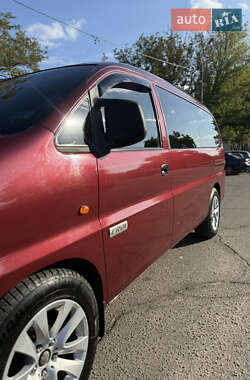 Минивэн Hyundai H-1 2006 в 