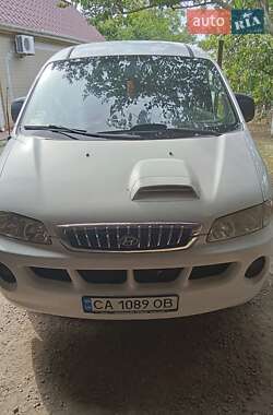 Минивэн Hyundai H-1 2005 в 