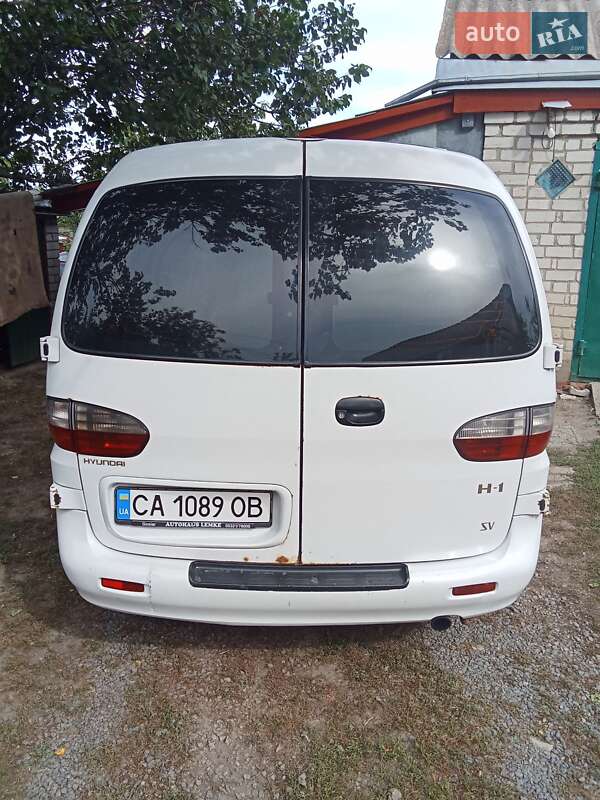 Минивэн Hyundai H-1 2005 в Умани