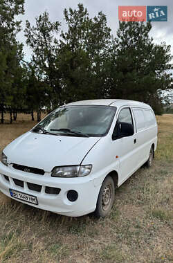 Вантажний фургон Hyundai H-1 2000 в Болграді