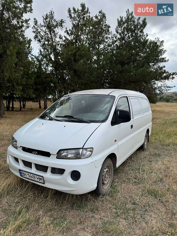Грузовой фургон Hyundai H-1 2000 в Болграде