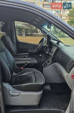 Минивэн Hyundai H-1 2010 в 