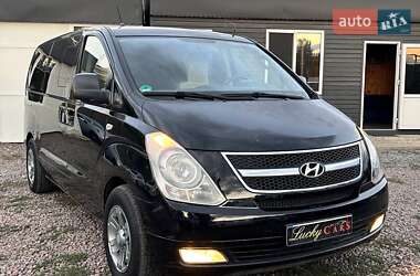 Минивэн Hyundai H-1 2012 в 
