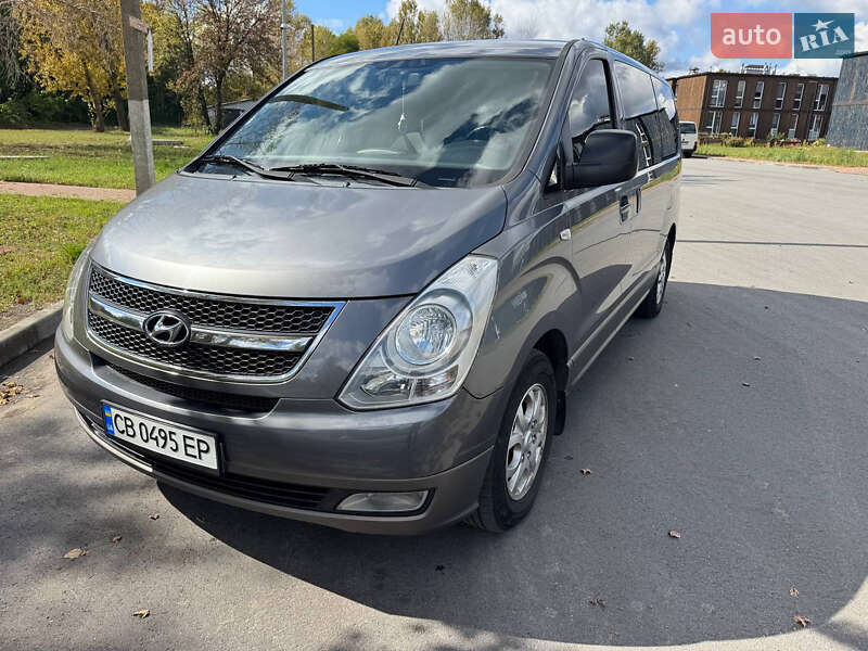 Минивэн Hyundai H-1 2010 в Чернигове