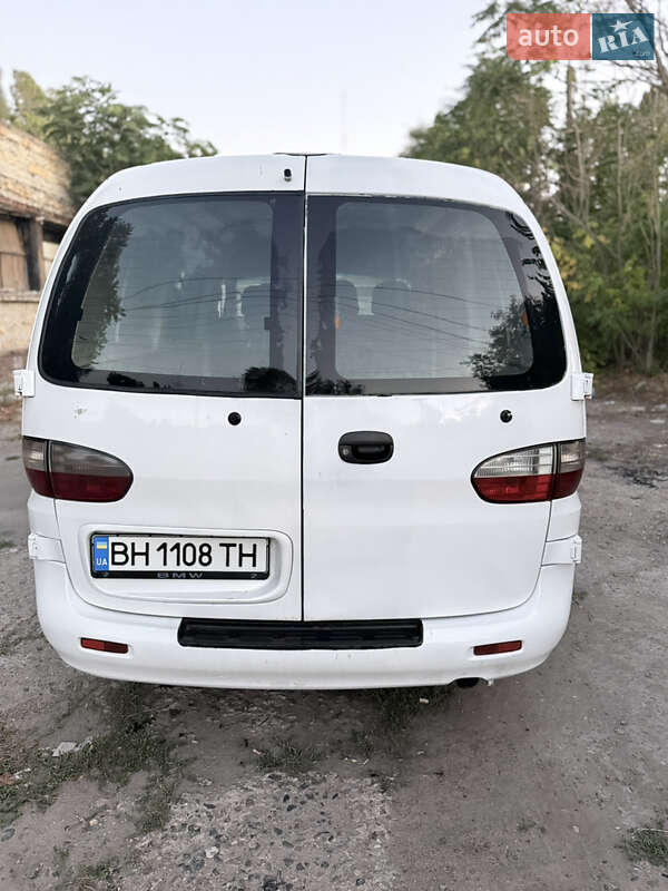 Вантажний фургон Hyundai H-1 2005 в Одесі