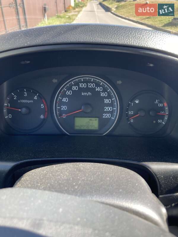 Минивэн Hyundai H-1 2011 в Броварах фото 7 Минивэн Hyundai H-1 2011 в Броварах