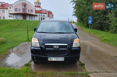 Минивэн Hyundai H-1 2005 в 