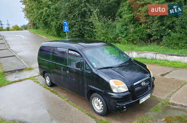 Минивэн Hyundai H-1 2005 в 