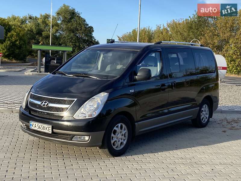 Минивэн Hyundai H-1 2008 в 
