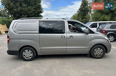 Минивэн Hyundai H-1 2012 в 