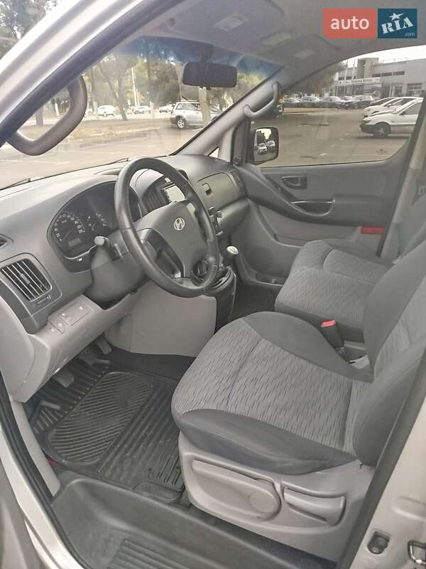Минивэн Hyundai H-1 2008 в Одессе