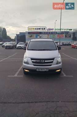 Минивэн Hyundai H-1 2008 в 