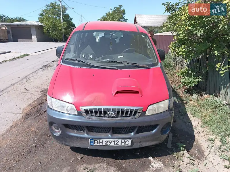 Hyundai H-1