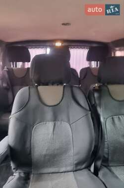 Минивэн Hyundai H-1 2008 в 