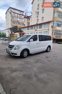 Минивэн Hyundai H-1 2008 в 