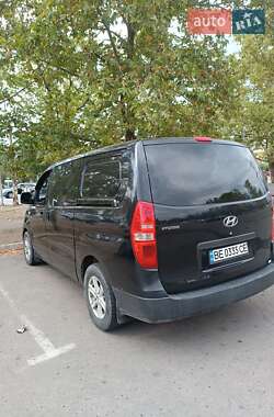Минивэн Hyundai H-1 2008 в 