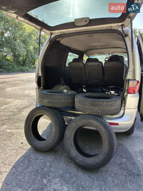 Минивэн Hyundai H-1 2005 в Киеве