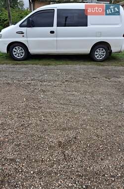 Грузовой фургон Hyundai H-1 2006 в 
