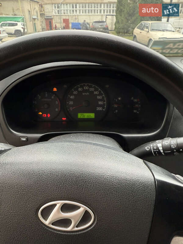 Вантажний фургон Hyundai H-1 2010 в Харкові фото 6 Вантажний фургон Hyundai H-1 2010 в Харкові