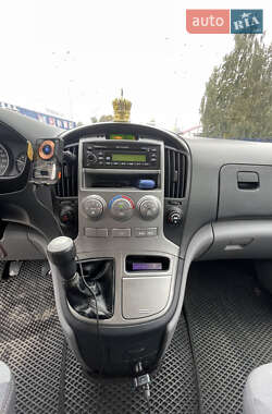 Минивэн Hyundai H-1 2008 в 