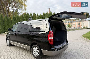 Мінівен Hyundai H-1 2016 в 
