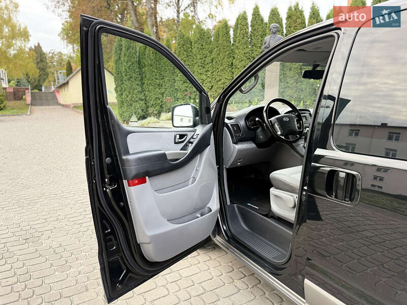 Мінівен Hyundai H-1 2016 в Тернополі
