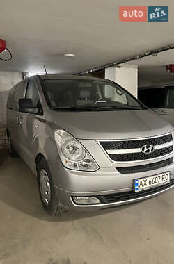 Hyundai H-1 2011