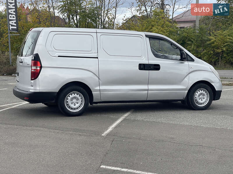 Грузовой фургон Hyundai H-1 2008 в Одессе