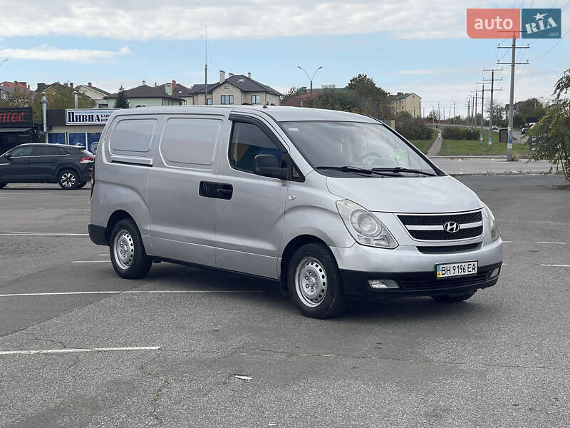 Грузовой фургон Hyundai H-1 2008 в Одессе