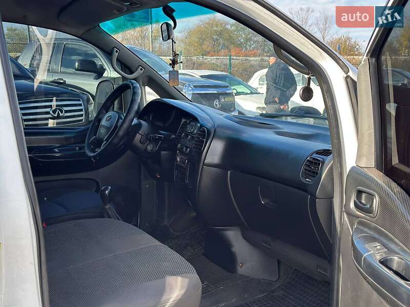 Мінівен Hyundai H-1 1999 в Харкові