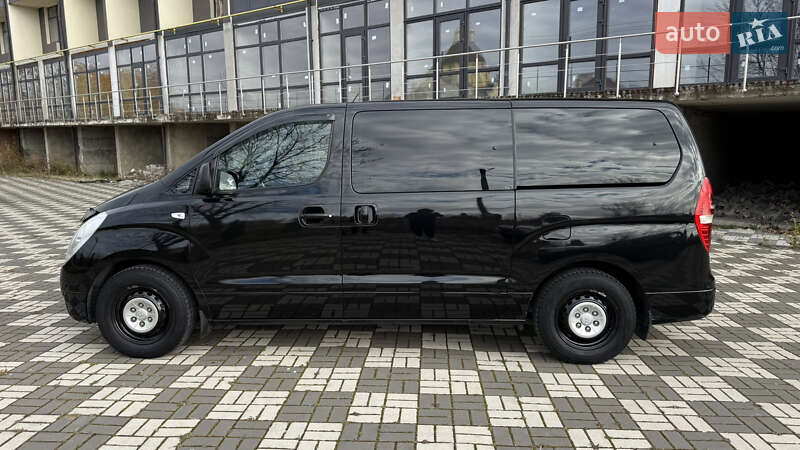 Мінівен Hyundai H-1 2011 в Львові фото 4 Мінівен Hyundai H-1 2011 в Львові