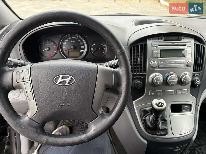 Минивэн Hyundai H-1 2012 в Змиеве