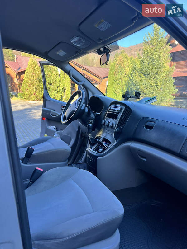 Мінівен Hyundai H-1 2011 в Тернополі