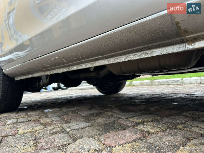 Мінівен Hyundai H-1 2005 в Одесі фото 7 Мінівен Hyundai H-1 2005 в Одесі