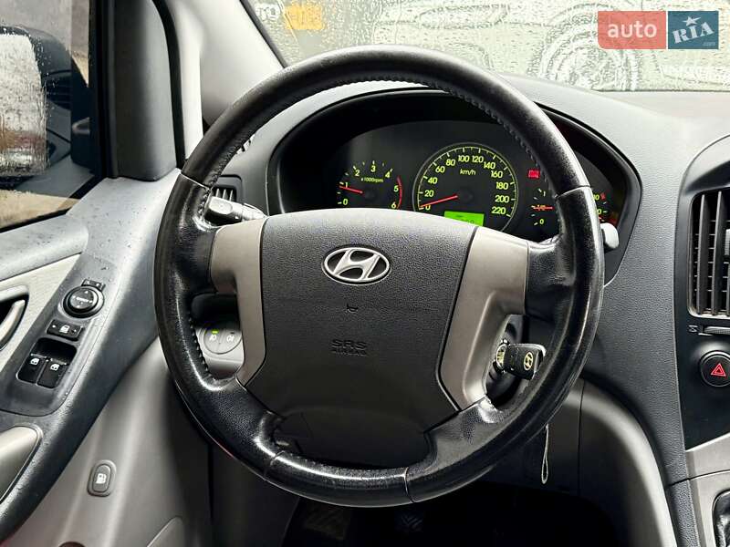 Мінівен Hyundai H-1 2009 в Харкові