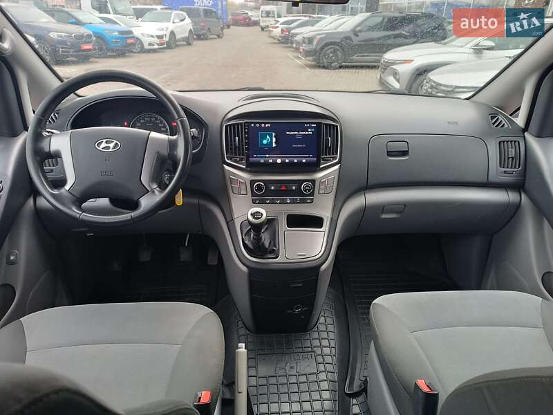 Минивэн Hyundai H-1 2016 в Полтаве