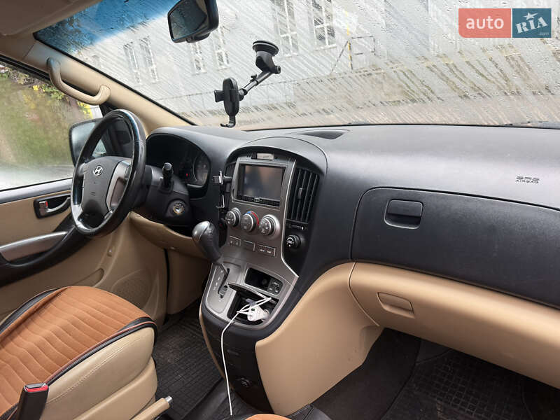 Минивэн Hyundai H-1 2015 в Житомире