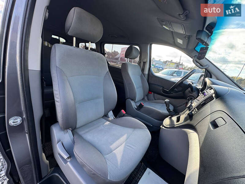 Мінівен Hyundai H-1 2011 в Стрию