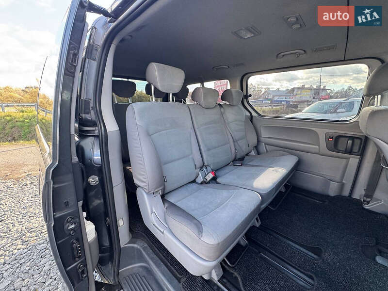 Мінівен Hyundai H-1 2011 в Стрию